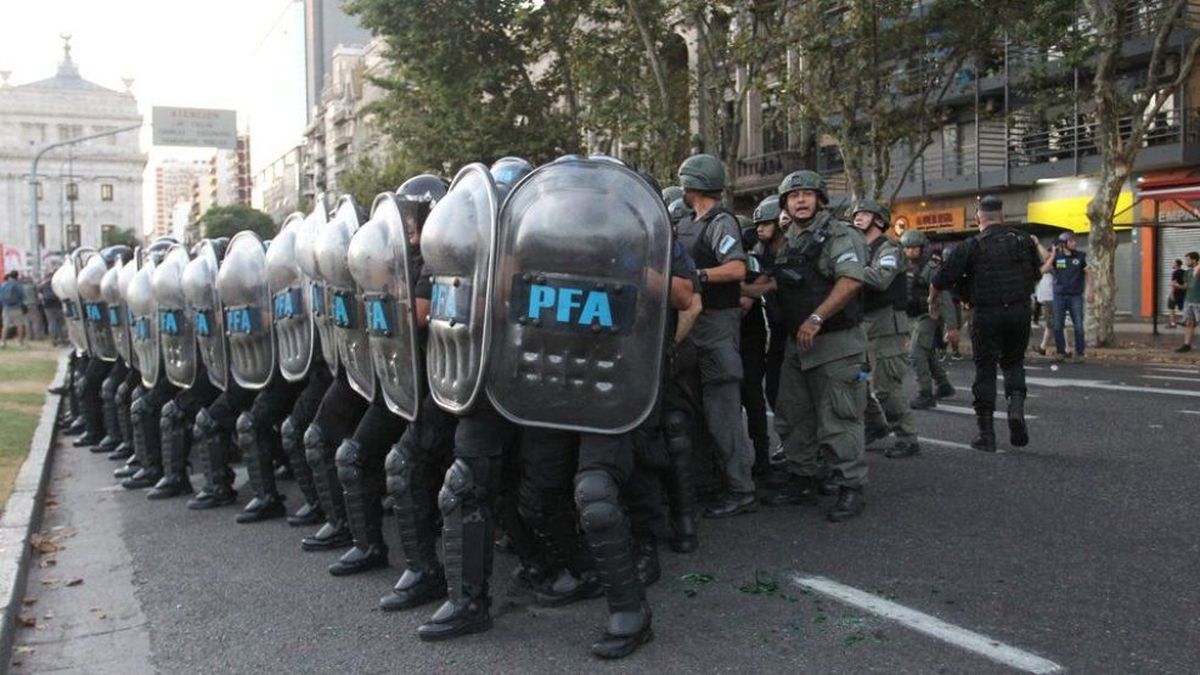 Se estima que el gobierno nacional apelará la decisión del juez que declaro nulo el protocolo antipiquetes. Se estima que el gobierno nacional apelará la decisión del juez que declaro nulo el protocolo antipiquetes.