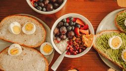 Cambiar alimentos ultraprocesados por opciones frescas mejora la salud metabólica y cardiovascular sin gastar de más.