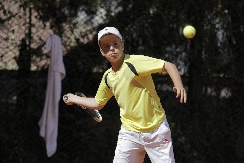 Sanrafaelinos debutan en el Nacional G3 de tenis en Mendoza