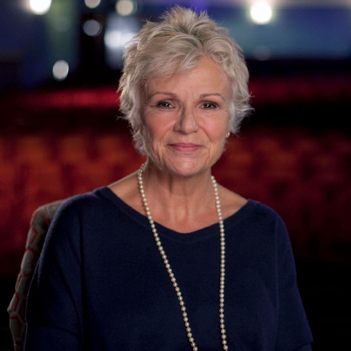 Desde 1983, Julie Walters tiene en su en su carrera actoral más de 35 participaciones en películas. Desde 1983, Julie Walters tiene en su en su carrera actoral más de 35 participaciones en películas.