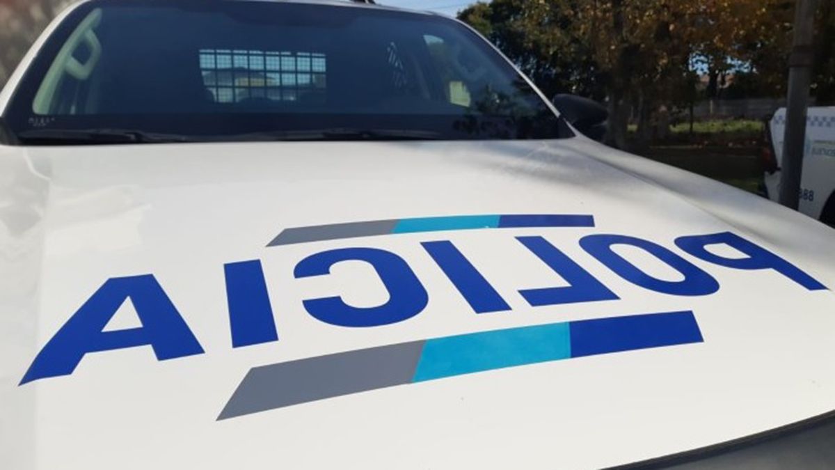 Una maestra fue atacada a golpes por la madre de una alumna y podría perder un ojo