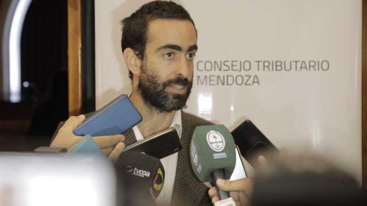 Víctor Fayad, ministro de Hacienda de la provincia. Víctor Fayad, ministro de Hacienda de la provincia.