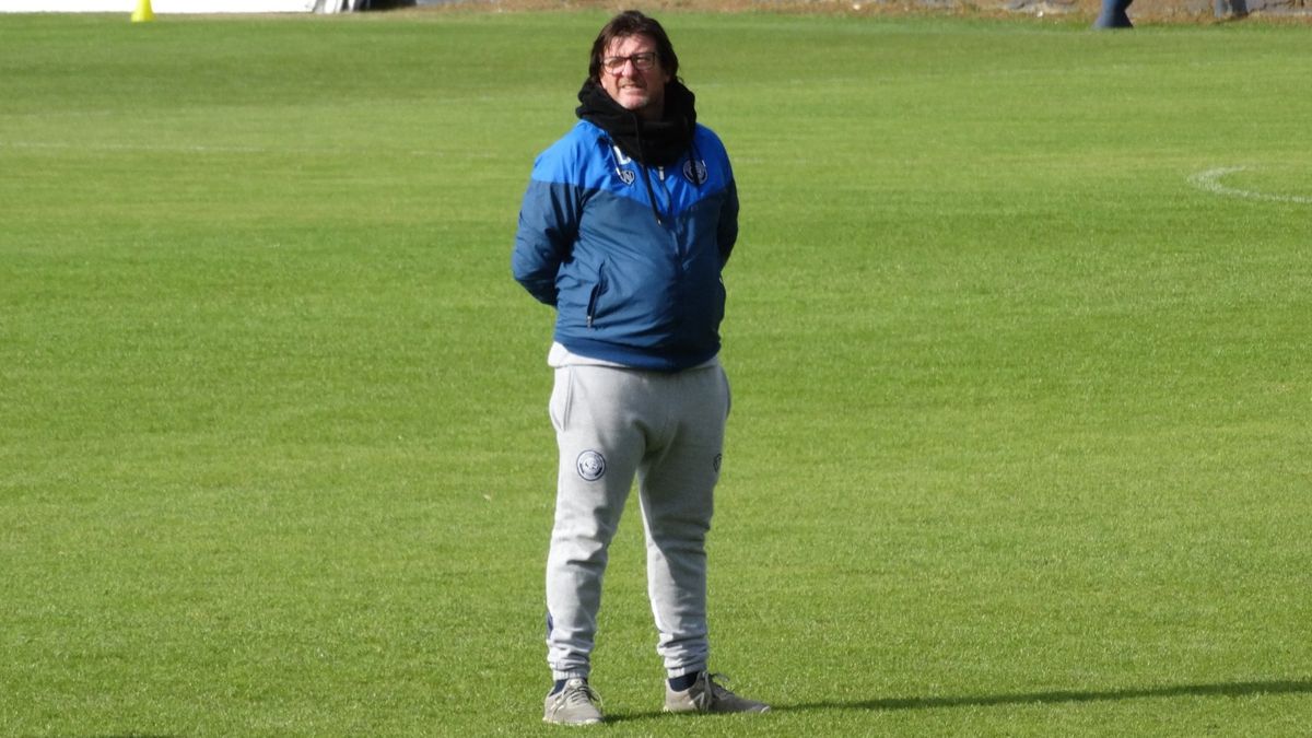 El entrenador Alfredo Berti está haciendo una gran campaña en la Lepra El entrenador Alfredo Berti está haciendo una gran campaña en la Lepra