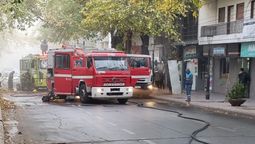 El incendio se produjo este sábado a media mañana en una pañalera del microcentro.