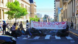 Vecinos reclaman a Varisco los 35 puestos de trabajo que les prometió