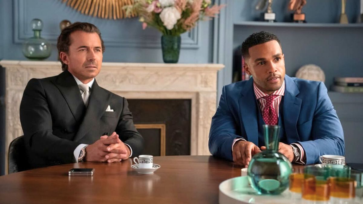 En la quinta temporada de Emily en París regregará el triángulo amoroso entre Emily, Gabriel y Alfie. En la quinta temporada de Emily en París regregará el triángulo amoroso entre Emily, Gabriel y Alfie.