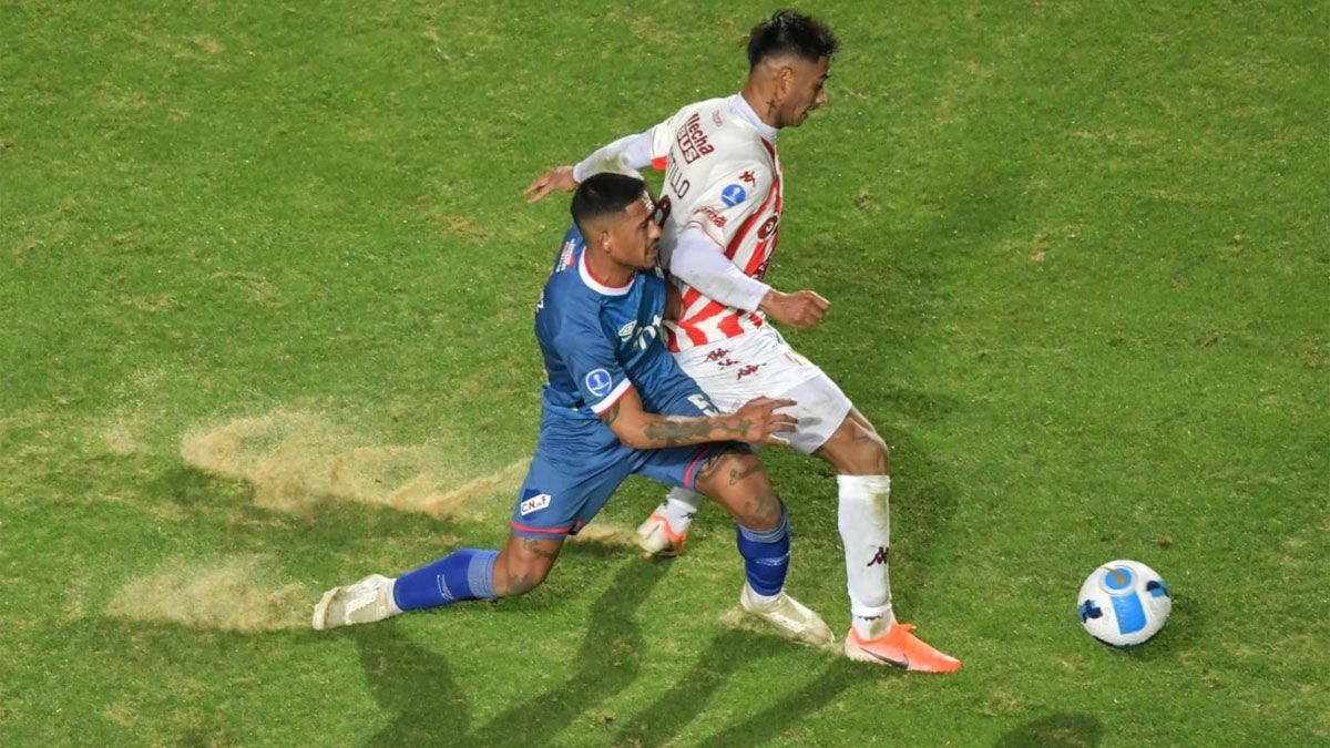 Unión la pasó mal en Santa Fe ante Nacional.