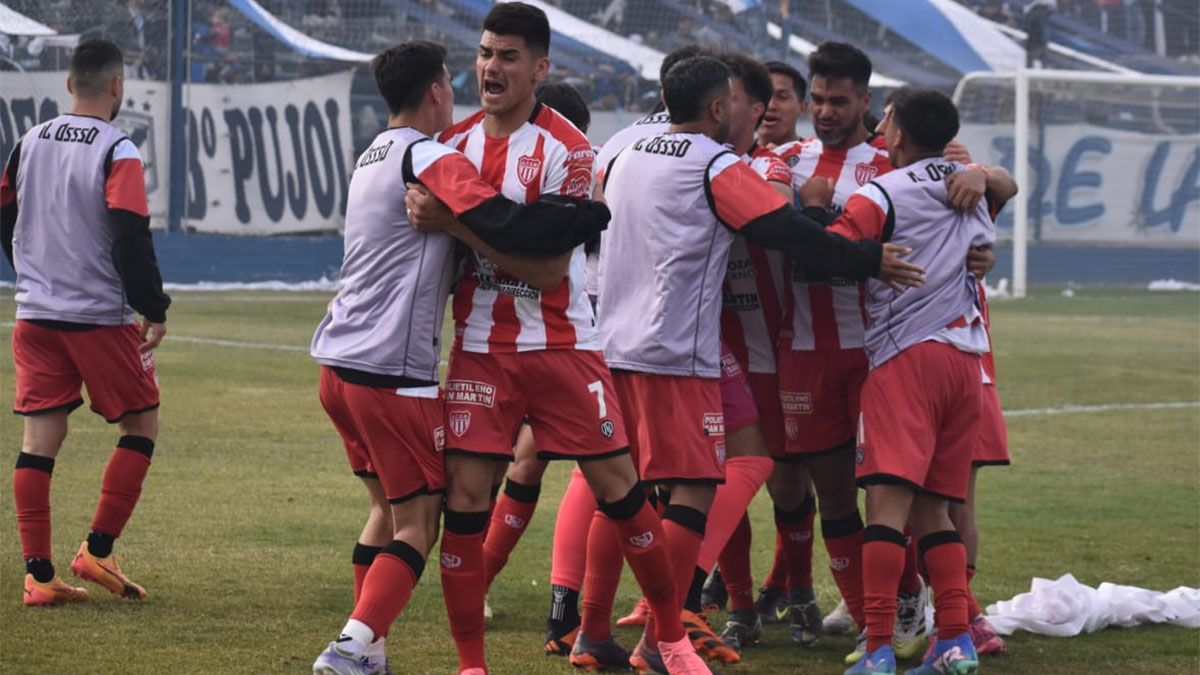 Atlético San Martín se trajo un empate de Madryn.