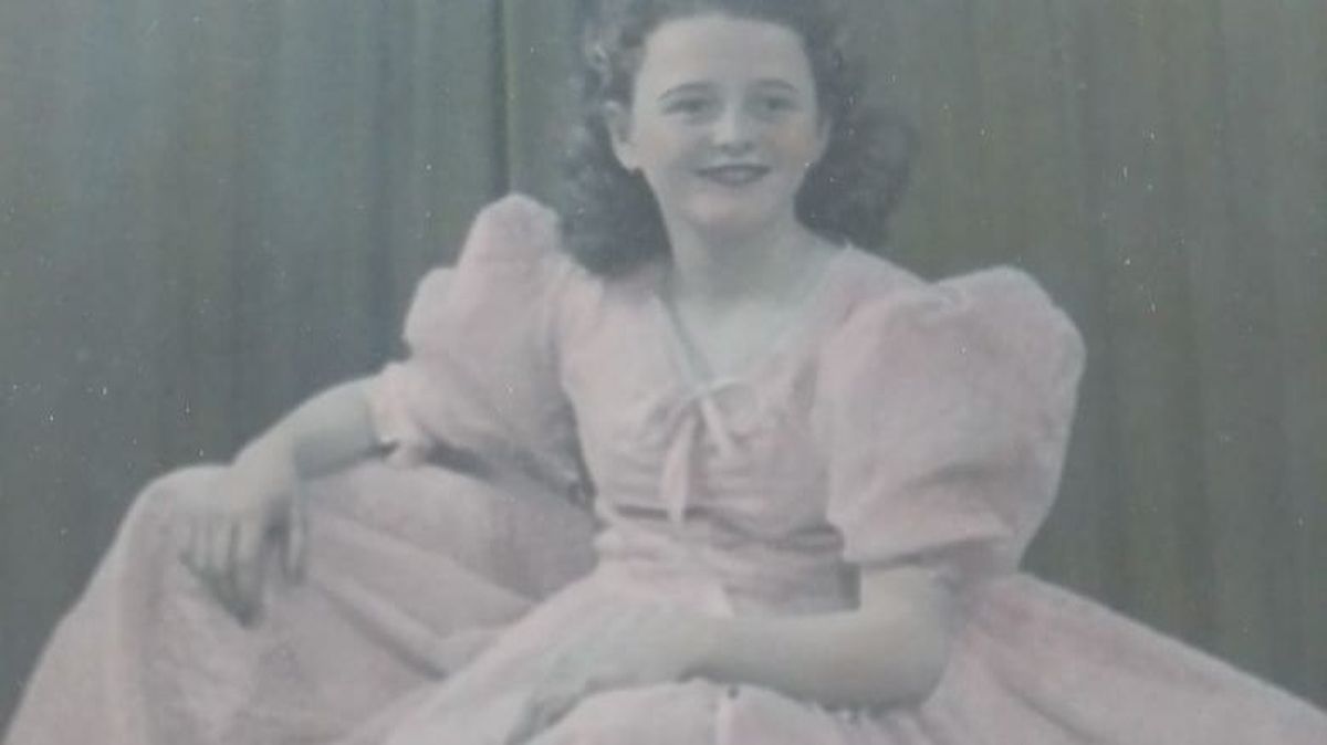 El cuadro que marcó su vida: tenía 15 años y esa sonrisa marcó a Alfredo, quien pasaba por el local de fotografías y entró a decir que iba a El cuadro que marcó su vida: tenía 15 años y esa sonrisa marcó a Alfredo, quien pasaba por el local de fotografías y entró a decir que iba a