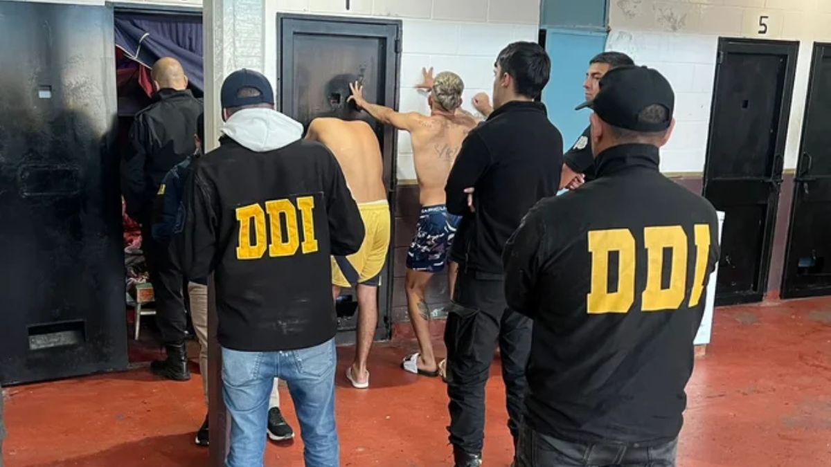 El operativo que se realiz&oacute; en la c&aacute;rcel por las estafas.