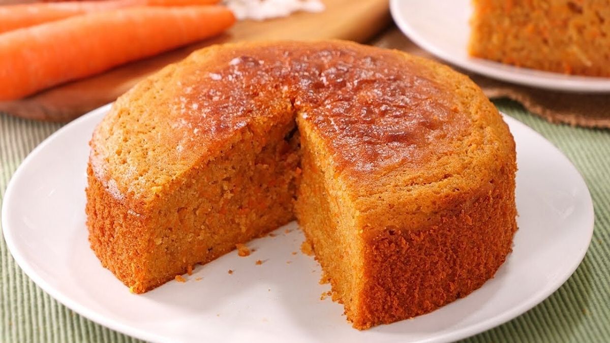 El budín de zanahoria es húmedo, sabroso y esponjoso. El budín de zanahoria es húmedo, sabroso y esponjoso.