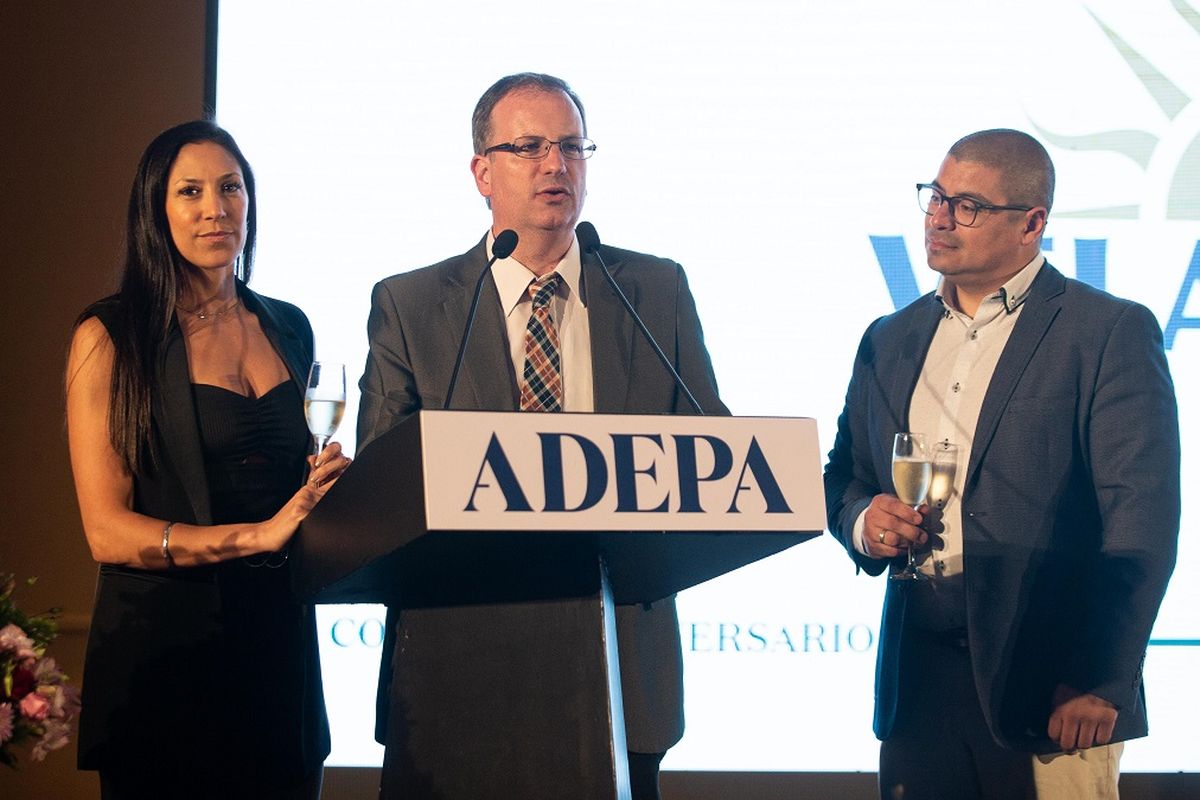 Sabrina Salvi, Andrés D´Alessandro y Francisco Muñoz. Sabrina Salvi, Andrés D´Alessandro y Francisco Muñoz.