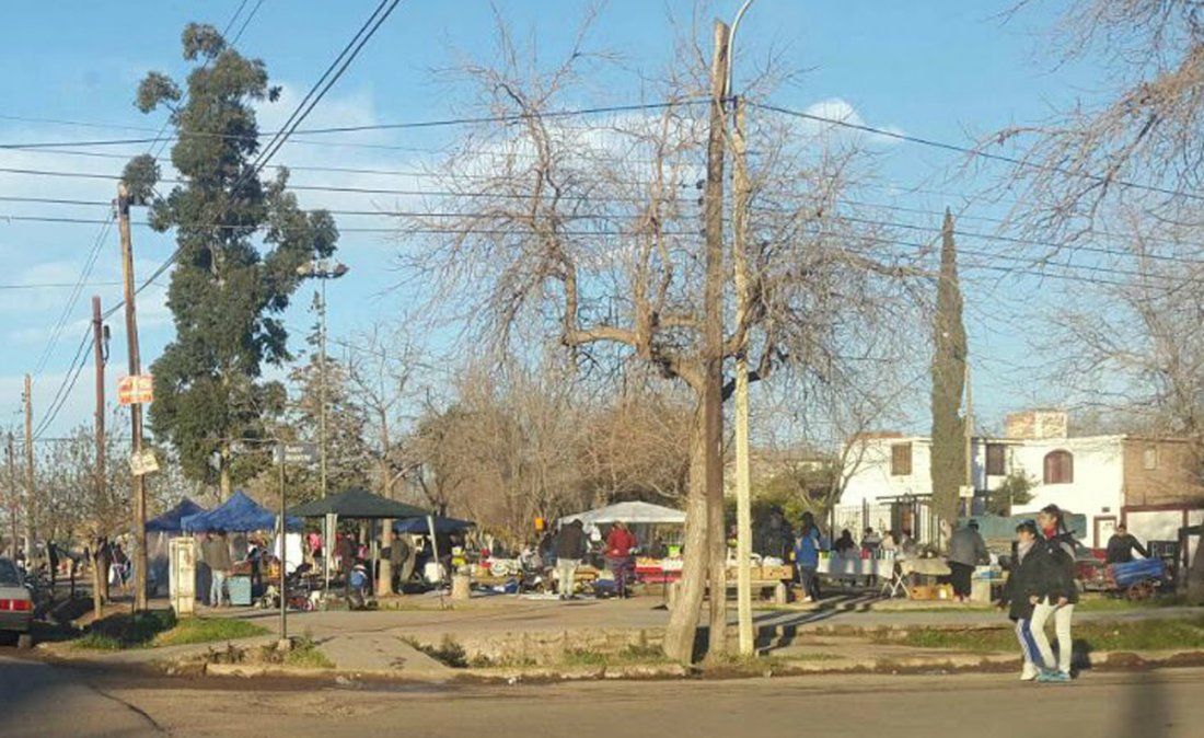 Afirman que se ordenó a los feriantes del Barrio La Gloria
