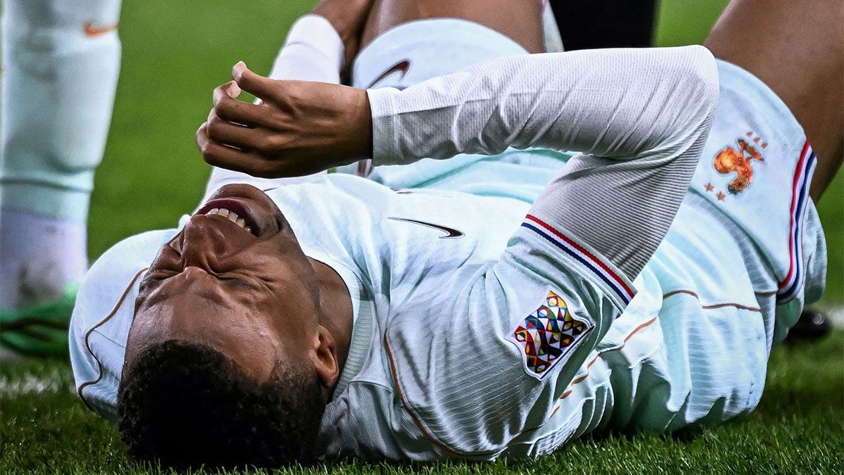 Kylian Mbappé salió lesionado. Francia venció a Turquía.