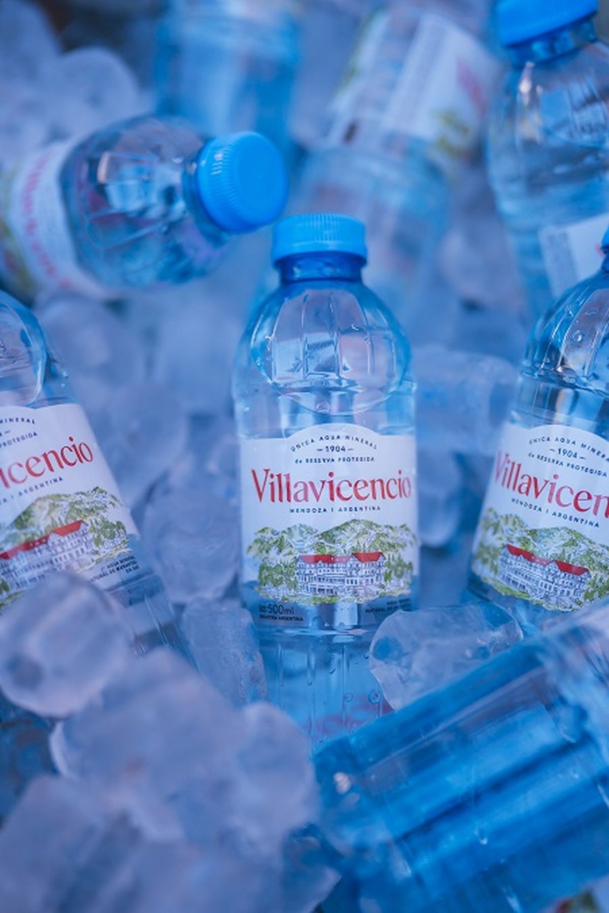 Sus minerales confieren un perfil de sabor único y característico, y esta campaña es un llamado a todos los amantes del agua de calidad. Sus minerales confieren un perfil de sabor único y característico, y esta campaña es un llamado a todos los amantes del agua de calidad.