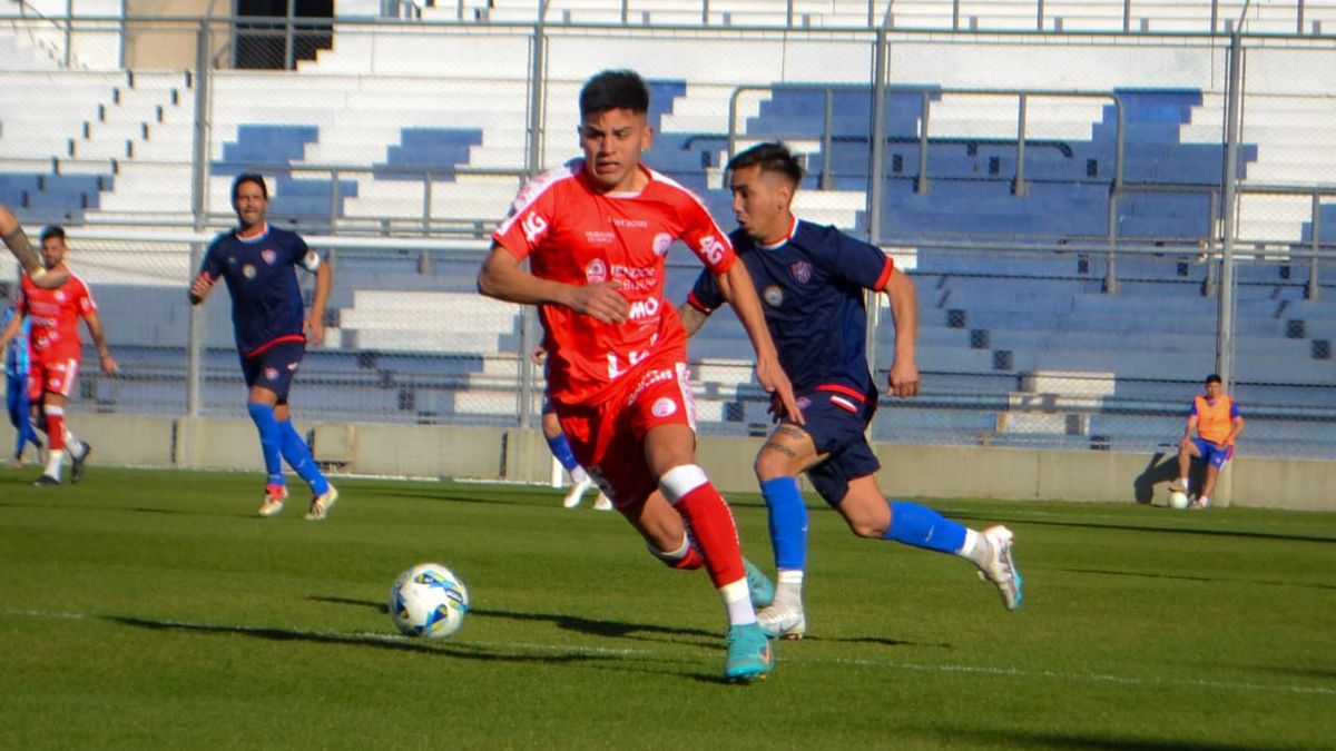 Huracán Las Heras sufrió su tercera derrota consecutiva en el Federal A. Huracán Las Heras sufrió su tercera derrota consecutiva en el Federal A.