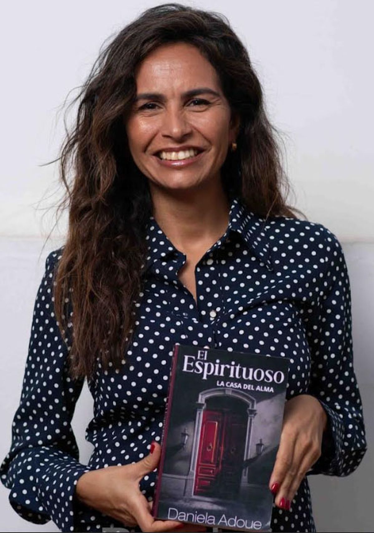 Daniela Adoue, autora del libro Daniela Adoue, autora del libro