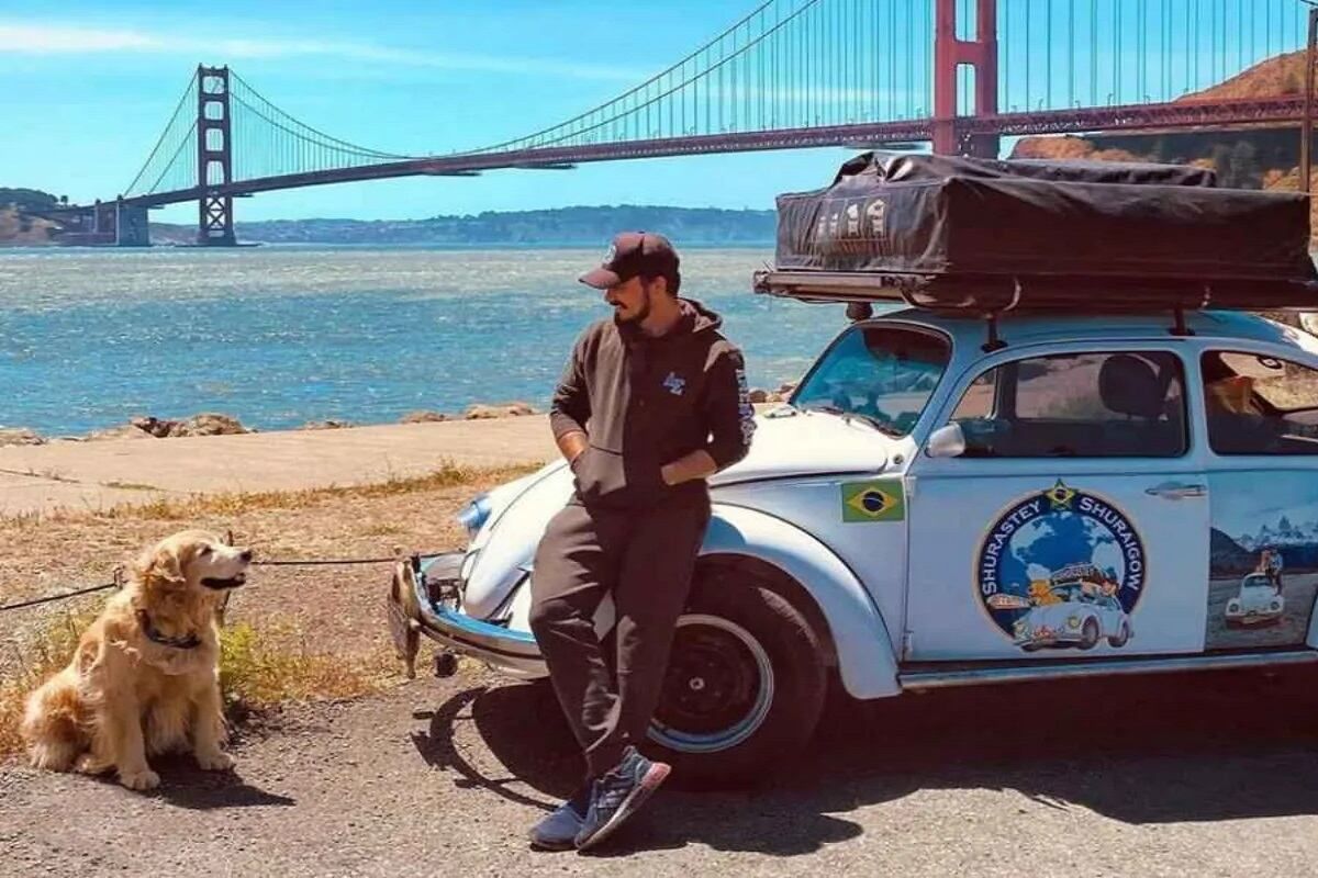 Jesse Koz y su perro Shurastey en San Francisco (Estados Unidos). Jesse Koz y su perro Shurastey en San Francisco (Estados Unidos). 