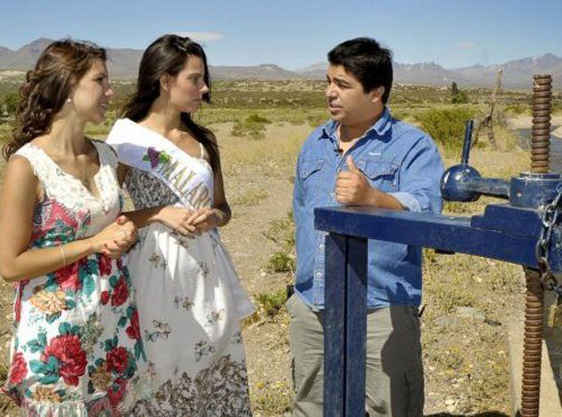 Las reinas de la Vendimia fueron tomeros por un día