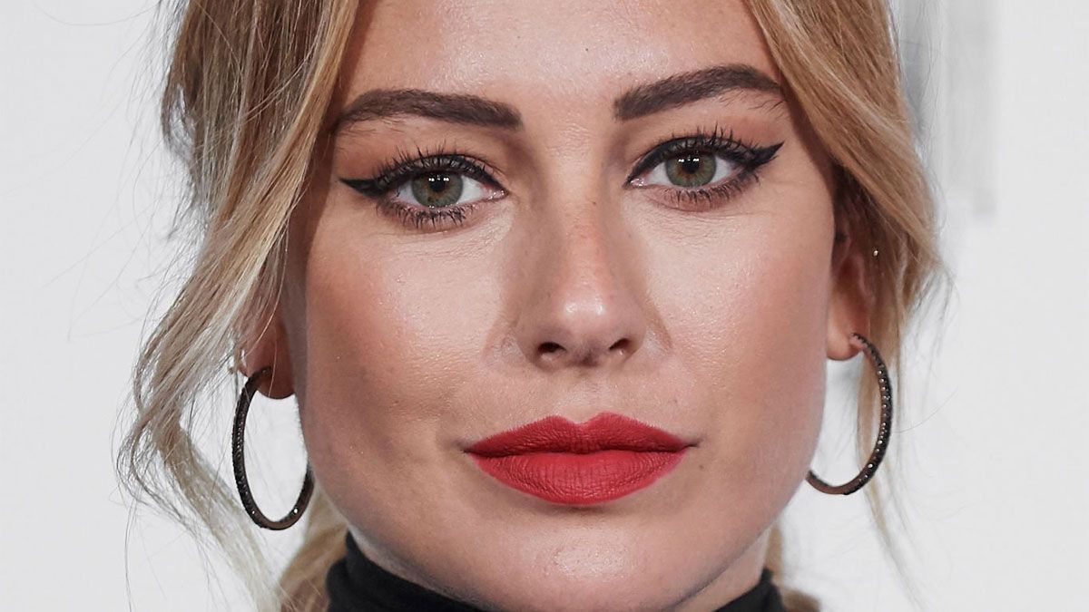 La actriz Blanca Suárez la rompe con su papel de Isabel en la serie de Netflix.