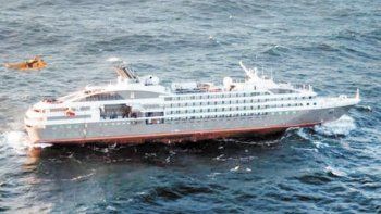 Crucero a la deriva: 347 pasajeros fueron salvados en Malvinas