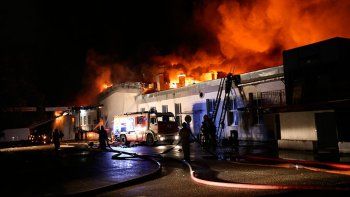 Murieron ocho bomberos en un incendio en Moscú