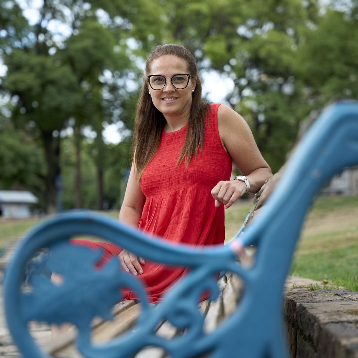 Laura Fuertes es de Tunuyán, tiene 53 años y desde los 22 que realiza fiestas departamentales de la Vendimia. Laura Fuertes es de Tunuyán, tiene 53 años y desde los 22 que realiza fiestas departamentales de la Vendimia.