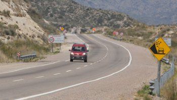 Un auto chocó con un caballo en la Ruta 7, a la altura de Agua de las Avispas