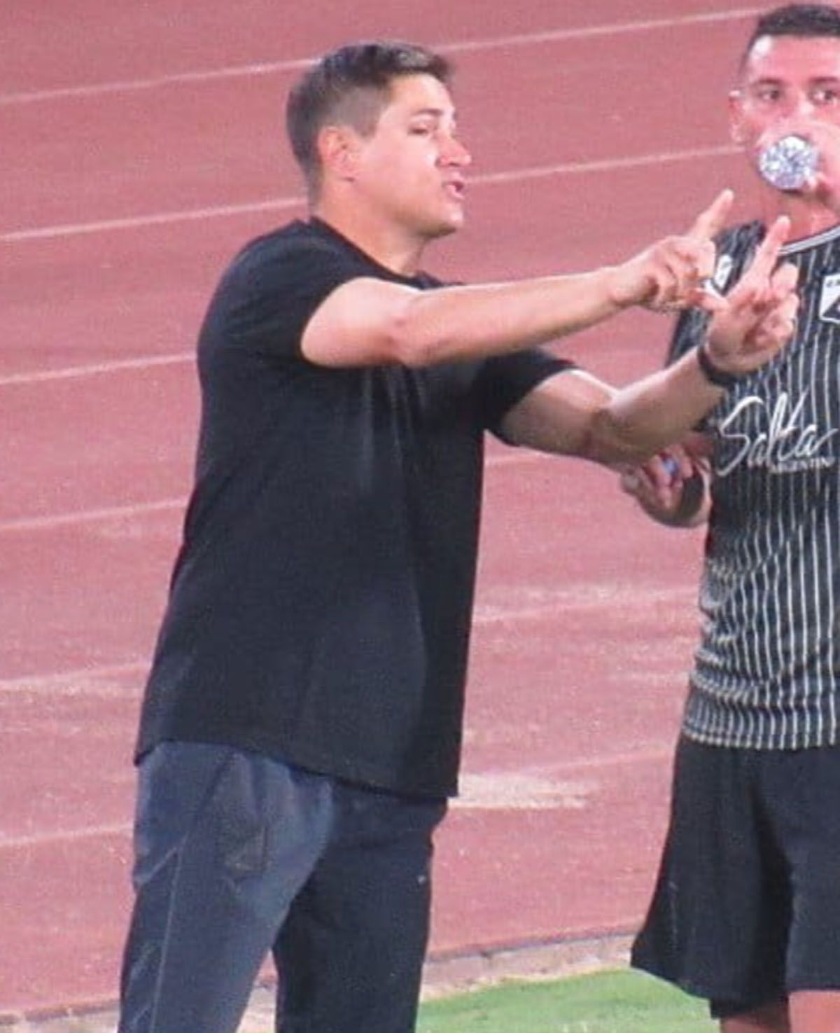 Ezequiel Medrán debutará este lunes en Gimnasia y Esgrima. Ezequiel Medrán debutará este lunes en Gimnasia y Esgrima.