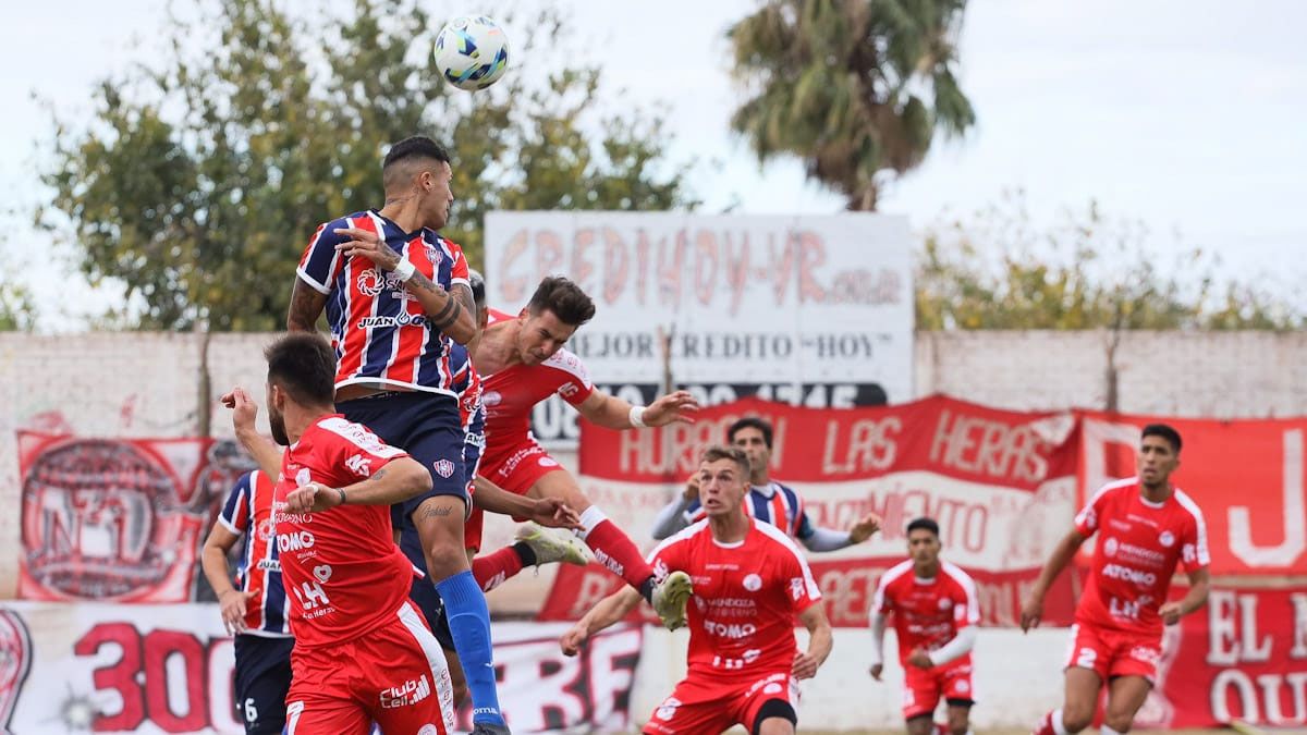 Huracán Las Heras jugará ante Juventud Unida en el Juan Gilberto Funes.
