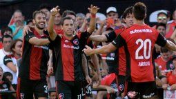 Newell´s festejó en el Coloso y le metió presión a Boca