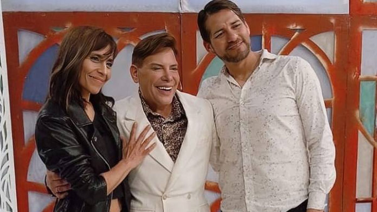 Gabriel Canci junto a los coreógrafos Claudia Contreras y Fabio Mercado. Gabriel Canci junto a los coreógrafos Claudia Contreras y Fabio Mercado.