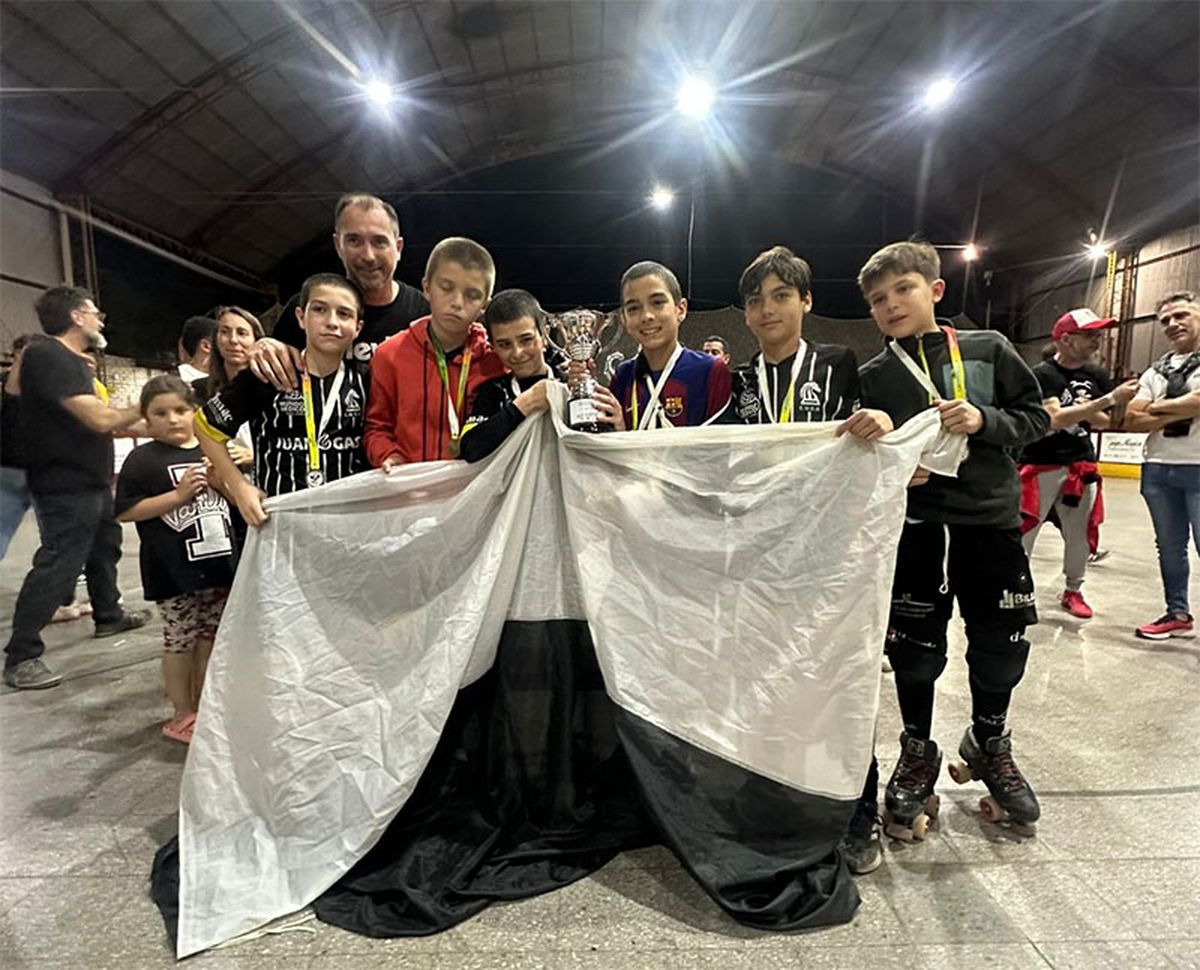 Bancaria salió segundo en la Copa de Oro infantil. Bancaria salió segundo en la Copa de Oro infantil.