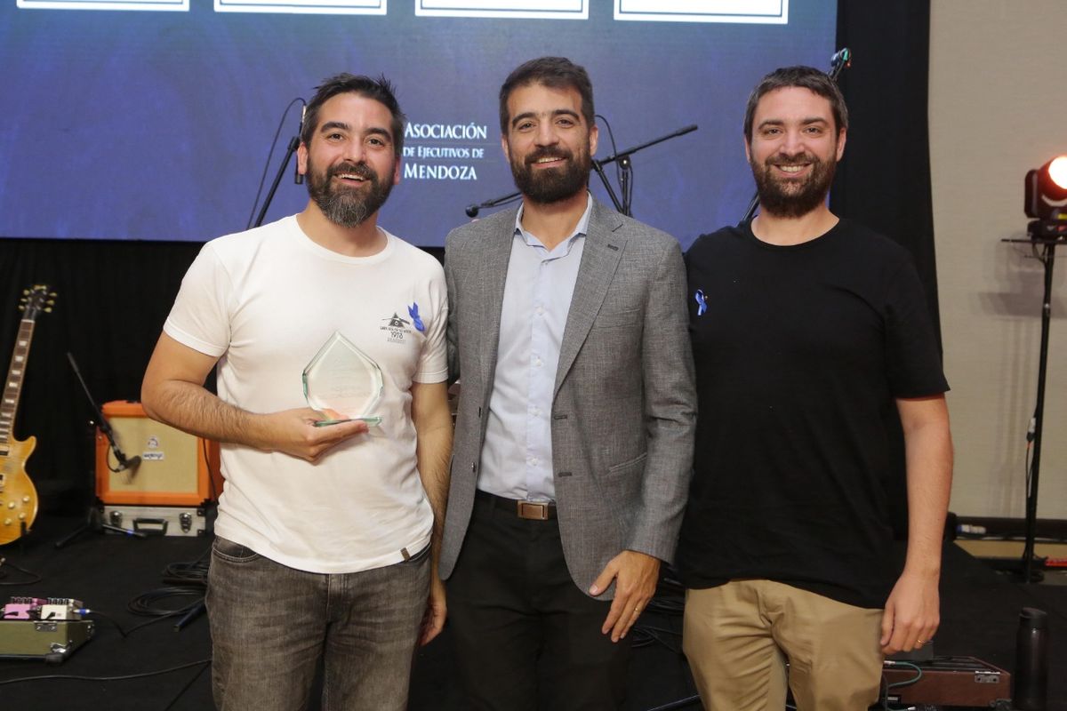 Manuel Marco. Juan Ciullini e Ignacio Gómez Portillo de EGG.