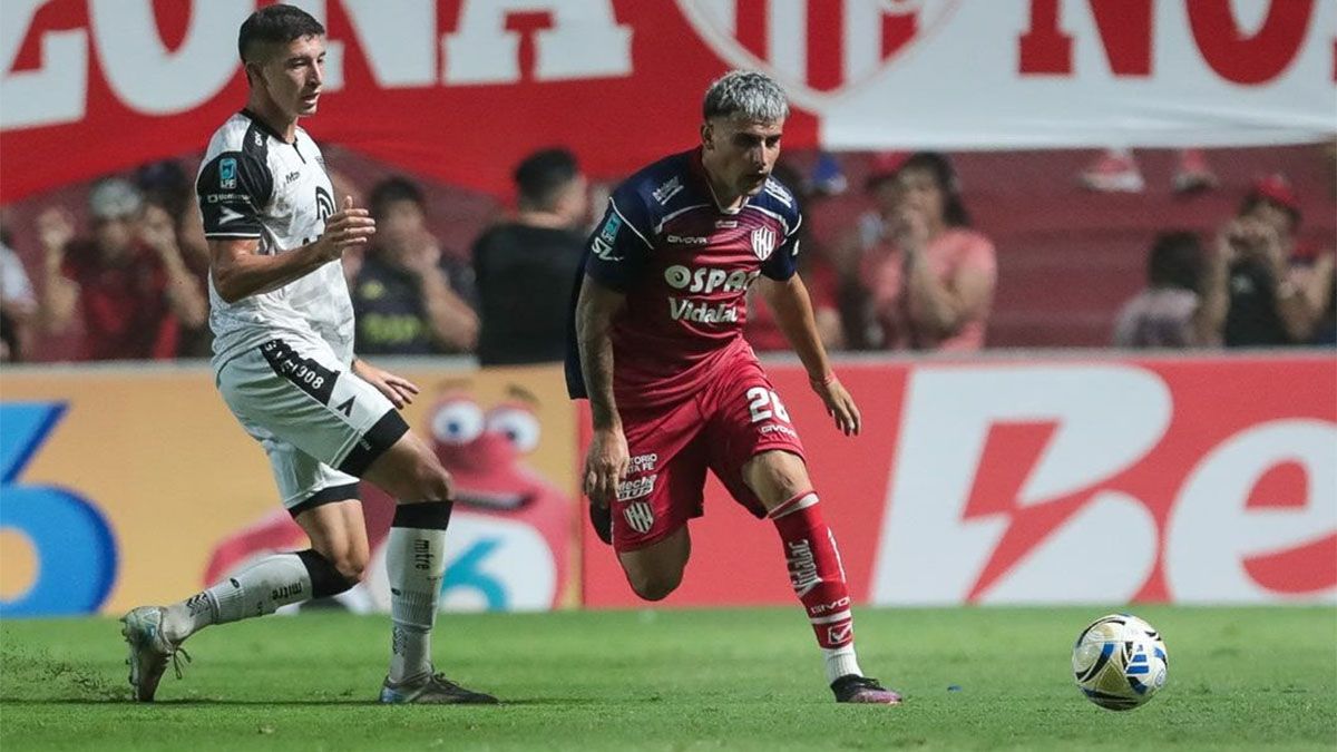 Gimnasia y Esgrima tuvo una noche para el olvido en Santa Fe.