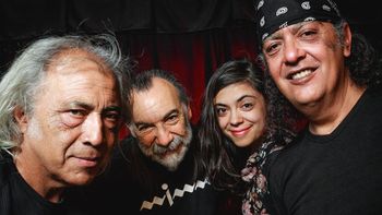 Marcelo López y Les Alfajores de la Pampa Seca en el Club Sirio