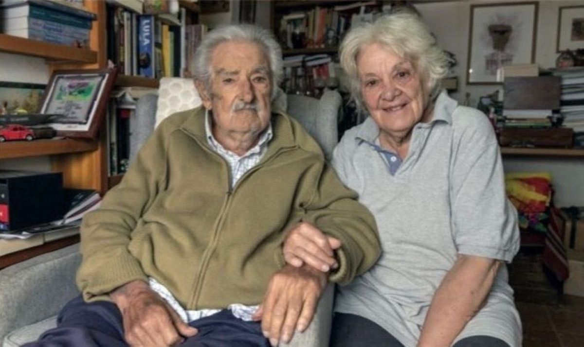 Mujica y su esposa Lucía Topolansky. Mujica y su esposa Lucía Topolansky.