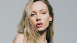 Streaming. Ester Espósito se luce en Netflix con una impactante película.