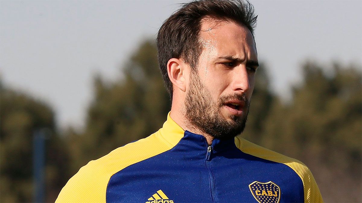 Carlos Izquierdoz es pretendido por el Shabab Fútbol Club de Arabia Saudita.