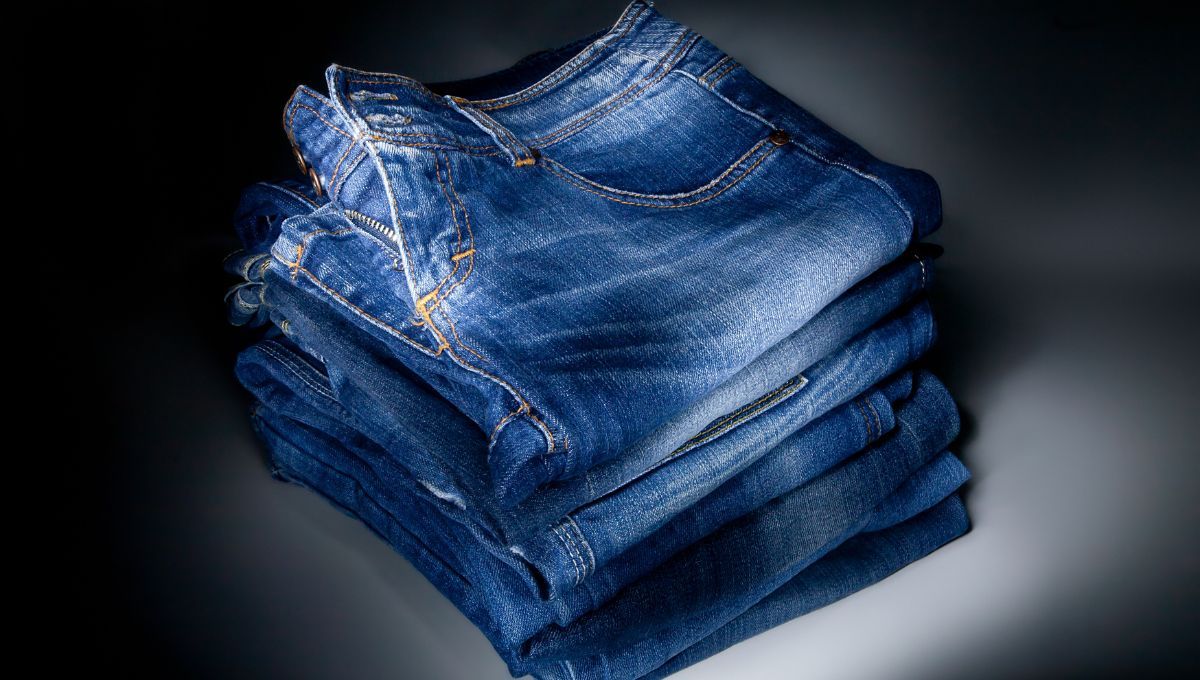 Recicla los jeans y transfórmalo en este objeto decorativo