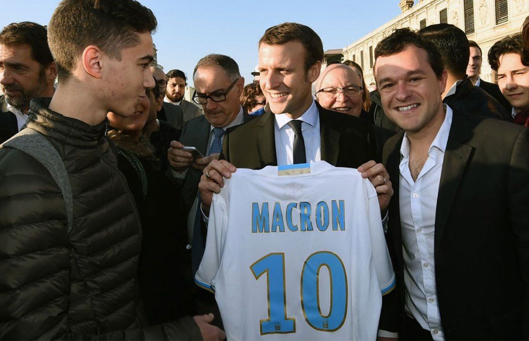 Murió Maradona y el mundo está de luto. Pero sin dudas las palabras de Macron fueron las más emotivas, por lejos, de un presidente.&nbsp;