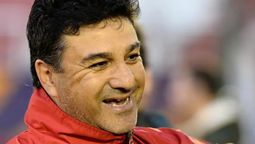 Metida de pata mundial del ex DT de Huracán Néstor Apuzzo, que encendió la polémica denostando a la mujer y al colectivo gay y sus opiniones sobre fútbol en el Mundial 2026.