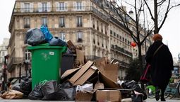 Huelga en Francia: más de 5.000 toneladas de basura acumuladas en París por paro de recolectores