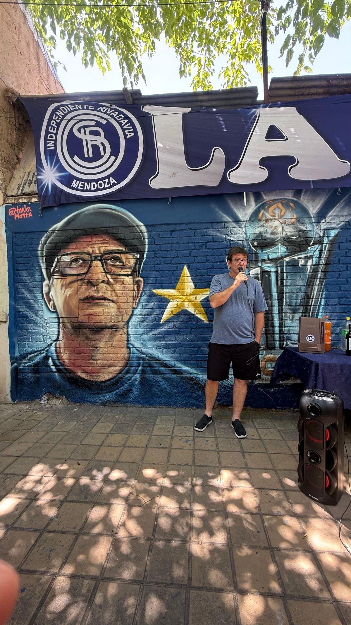 Alfredo Berti le habl&oacute; a los hinchas de Independiente Rivadavia.