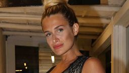 Camila Homs estrena transparencias en clave redcore y cut-outs ultra XS al ras