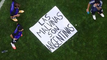 El insólito origen de la bandera de Malvinas en los festejos de la Selección