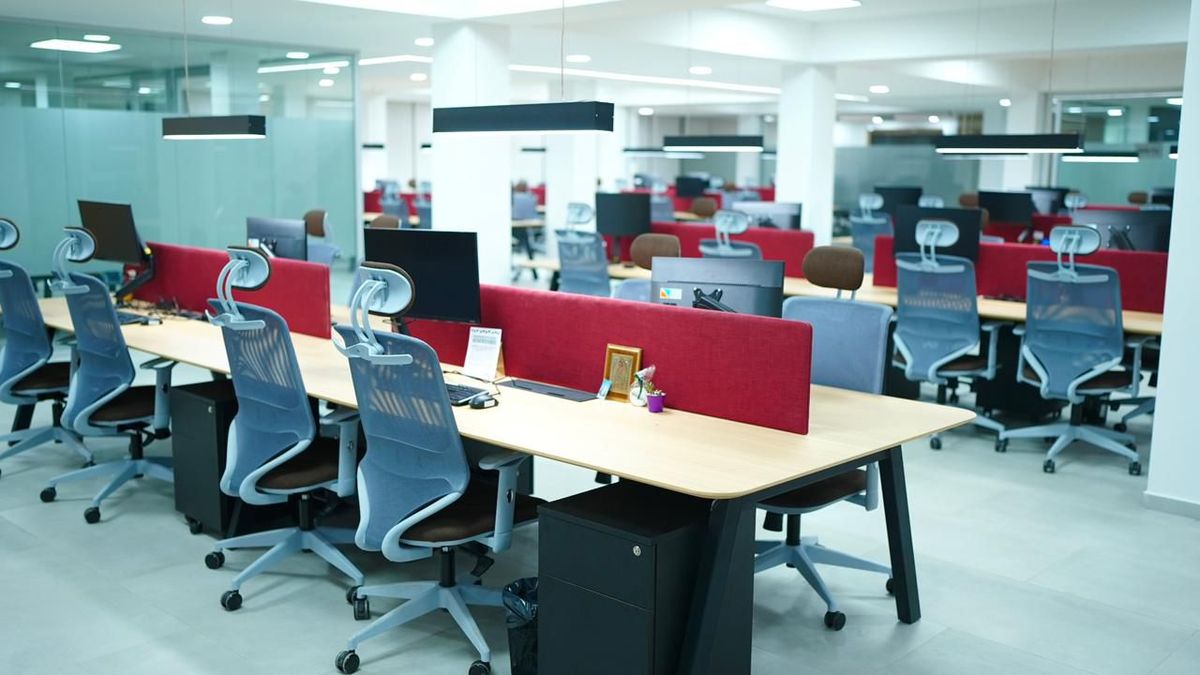 Las nuevas oficinas cuentan con un espacio de coworking para más de 70 personas. Las nuevas oficinas cuentan con un espacio de coworking para más de 70 personas.