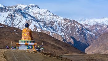 Filosofía china: el lema de Confucio que compara la grandeza de una montaña con una piedra y deja una lección que todos deben conocer Filosofía china: el lema de Confucio que compara la grandeza de una montaña con una piedra y deja una lección que todos deben conocer