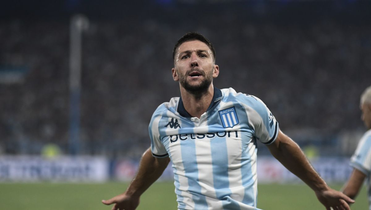 Racing superó 2 a 0 a Boca en El Cilindro de Avellaneda