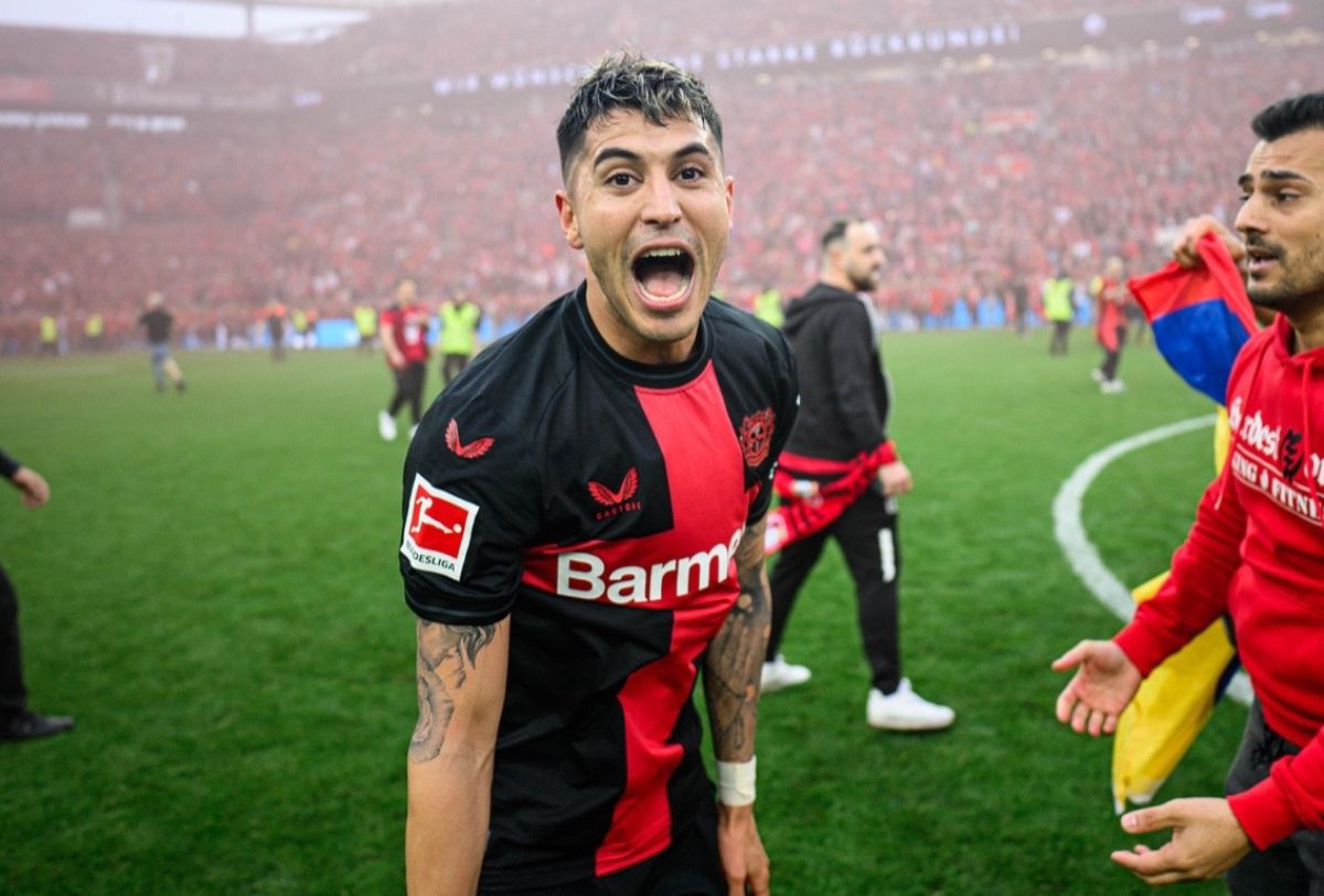 Exequiel Palacios se coronó campeón en la Bundesliga.